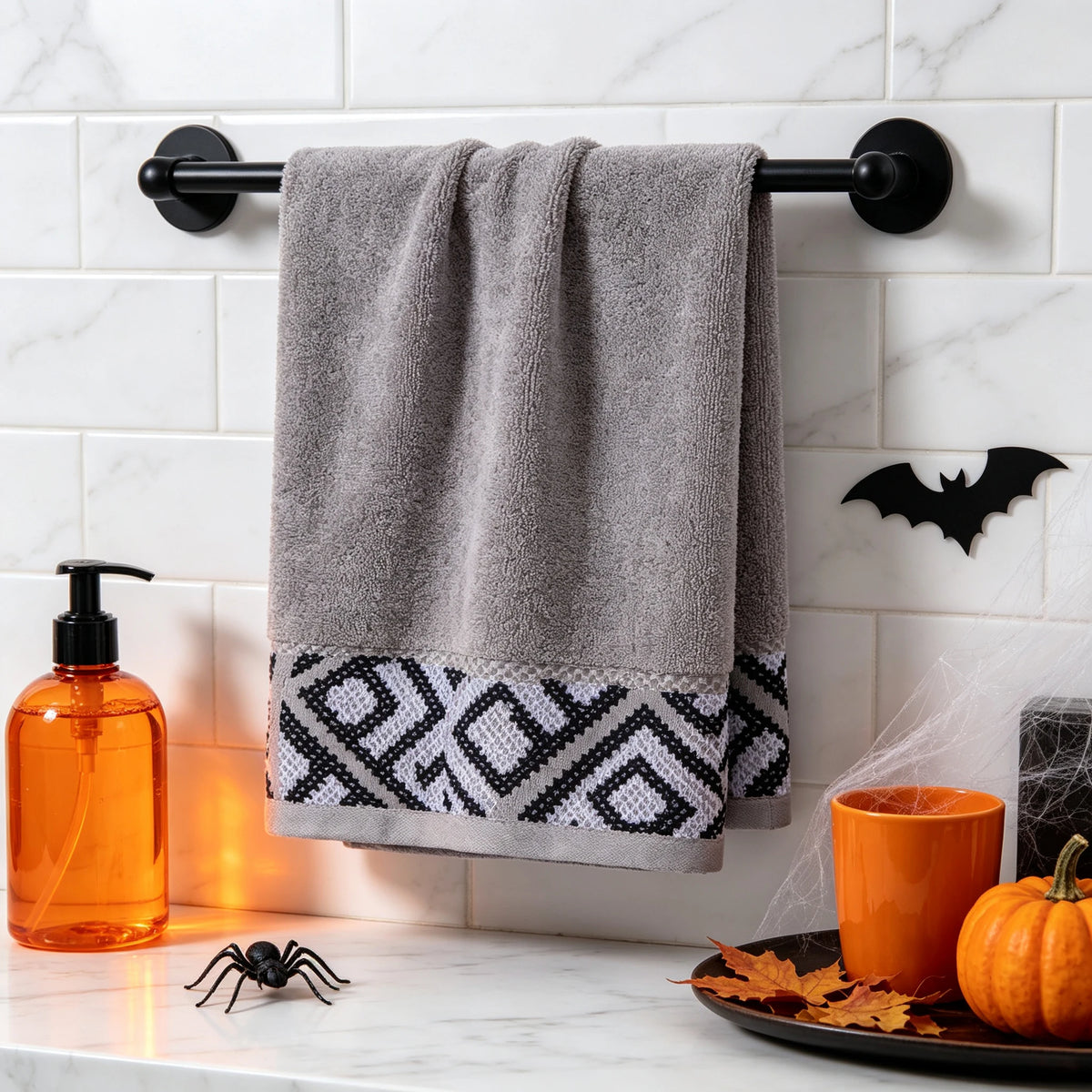 Halloween Themed Geometric Jacquard Towel Set, 100% Cotton Soft Highly Absorbent Bathroom Towels, Bath Towel & Hand Towel 3 Pack