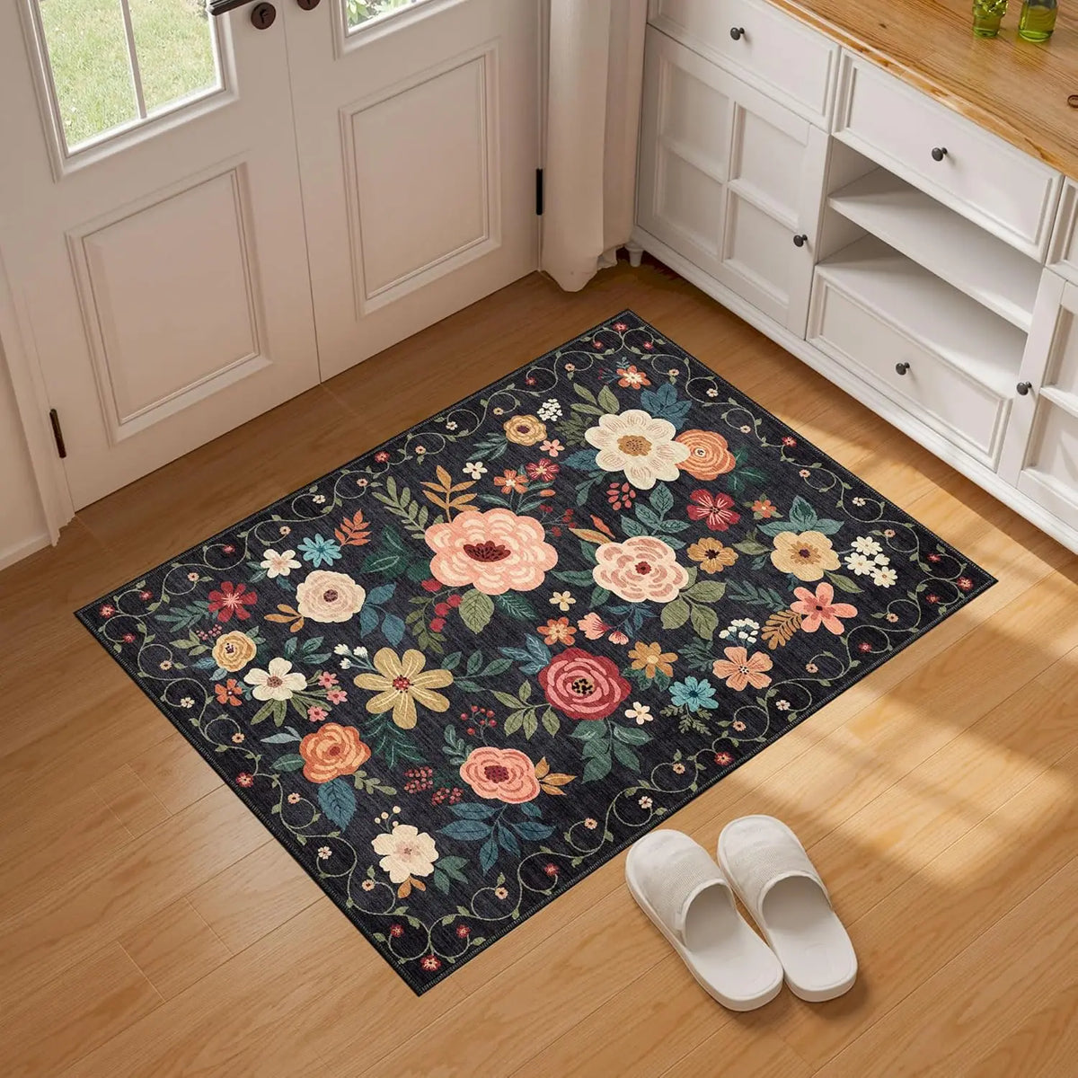 Retro Black Background Floral Bathroom Absorbent Floor Mat, American Countryside Floral Printed Foot Mat, Anti-Slip Quick-Drying Carpet for Bathroom Entrance
