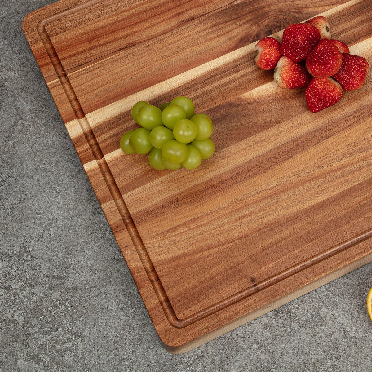 Acacia Wood Cutting Board, 1.5" Thick Large Wooden Cutting Board with Juice Groove and Handle Hole, Heavy Duty Butcher Block for Kitchen, Meat, Vegetables and Cheese