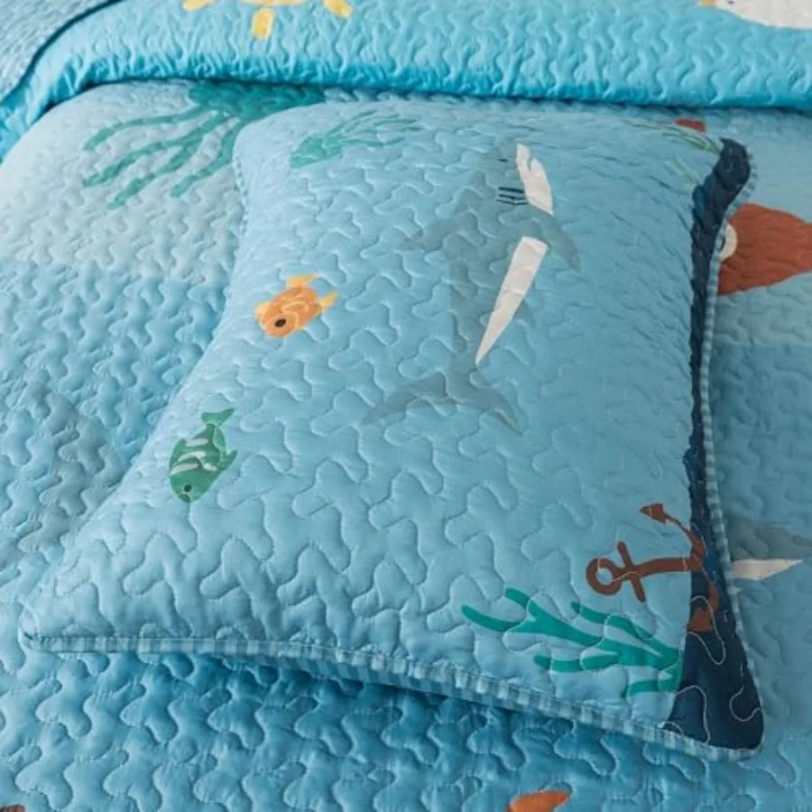 Ocean Quilt Set and 2 Shams Lightweight Quilted Sea Bedding for Coastal Nautical Comforter with Fish and Shark Design Fish Beds