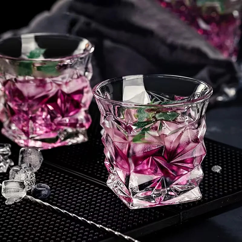 Set of 2/4 Diamond Whiskey Glasses Suitable for Bourbon, Scotch & Liquor - Elegant Glass Wine & Spirits Tasting Glasses with Multipurpose Use for Parties, Gifts for Men & Women