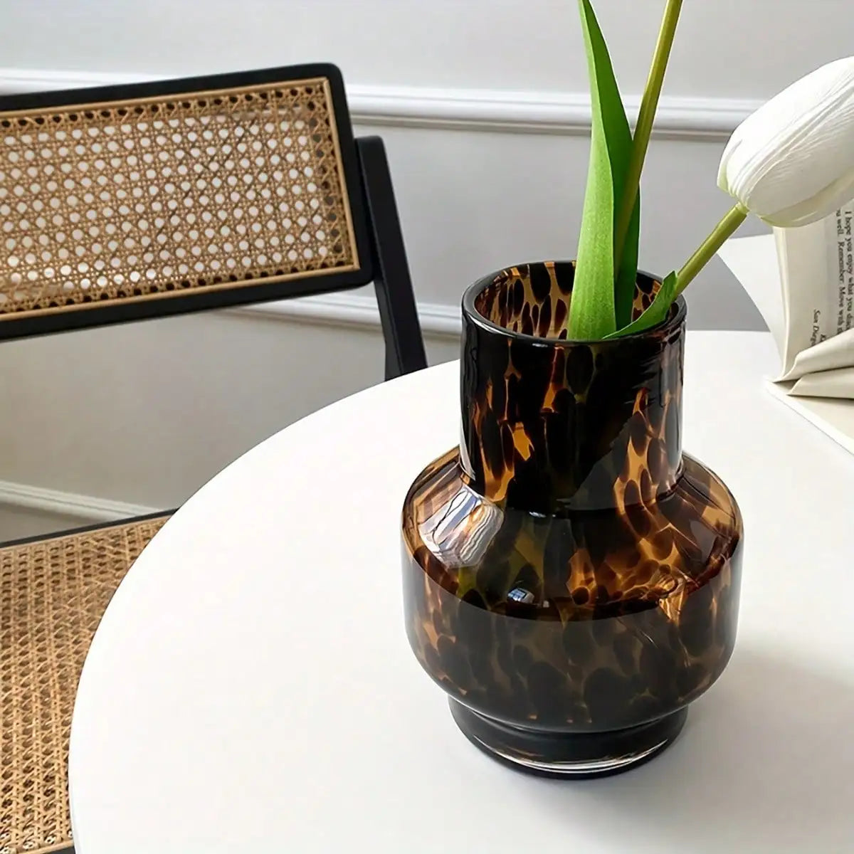 1pc Classic Leopard Print Glass Vase - Elegant Tortoise Shell Design, Decorative Cylindrical For Display In Living Rooms, Bedrooms, Offices And Gardens, No Battery Required。sh25090907876716611