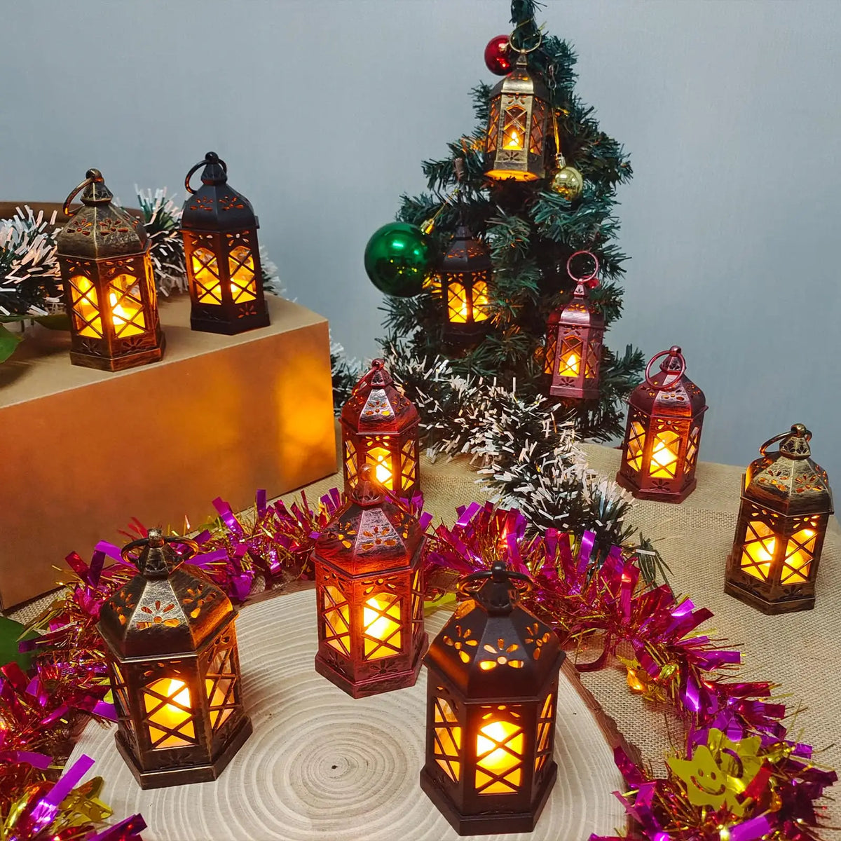 12pcs Set of LED Lantern Retro Atmosphere Decorative Lights, LED Small Candle Lanterns Christmas Table Center Decorations