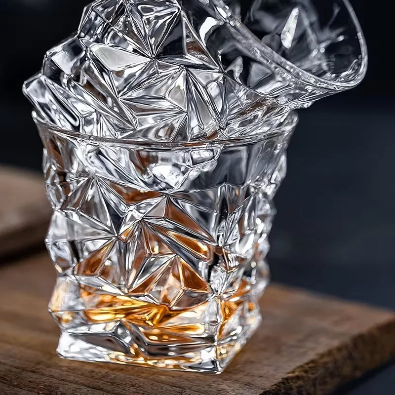 Set of 2/4 Diamond Whiskey Glasses Suitable for Bourbon, Scotch & Liquor - Elegant Glass Wine & Spirits Tasting Glasses with Multipurpose Use for Parties, Gifts for Men & Women